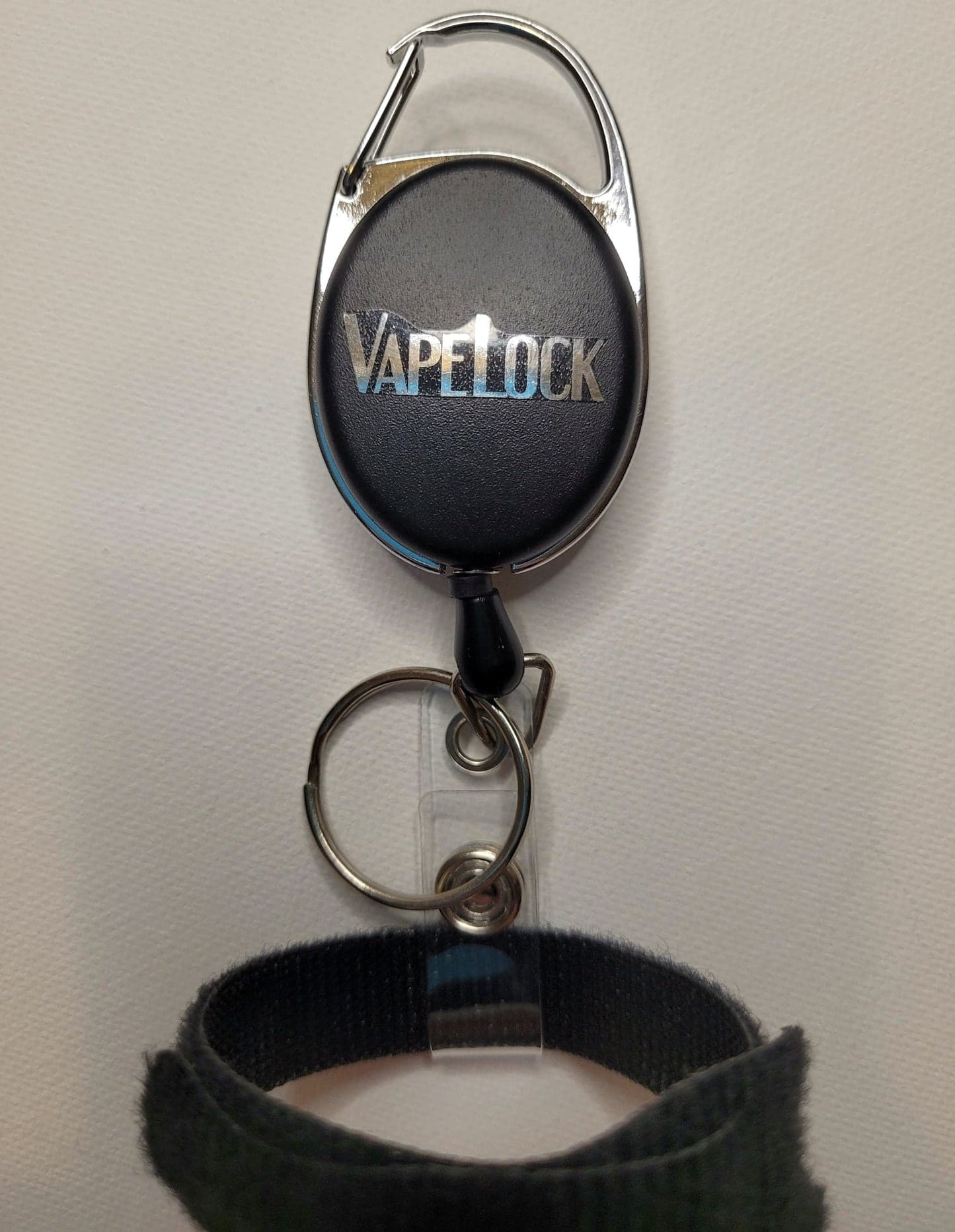 Vapelock retractable vape clip